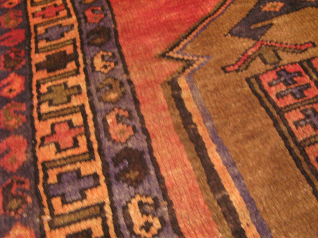 3' 8" x 10' 1" Persian Lori Runner image 10
