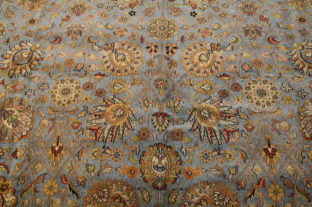 8' 2" x 10' 0" India Agra Rug image 5
