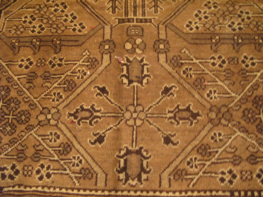 6' 8" x 9' 7" Persian Ferdows Rug image 2