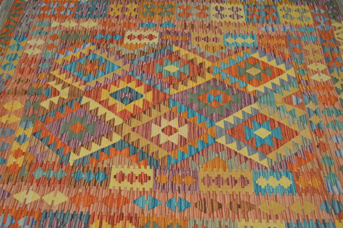 5' 3" x 6' 4" India Kilim Rug image 3