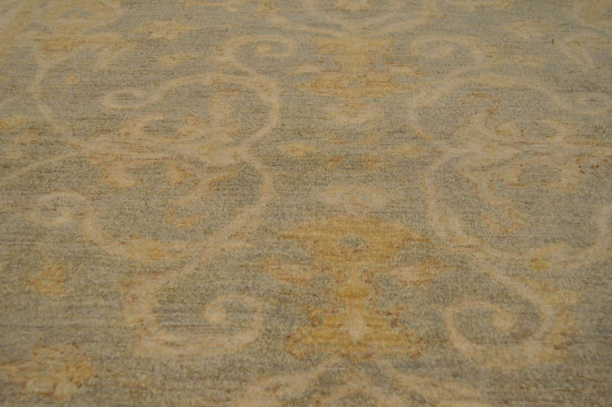 5' 0" x 6' 9" Pakistan Peshawar Rug image 8