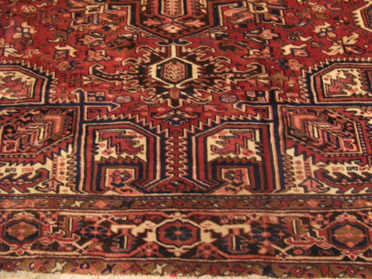 7' 1" x 9' 8" Persian Heriz Rug image 8