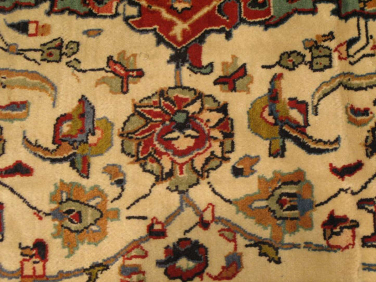 6' 8" x 9' 3" Persian Nanaj Rug image 4