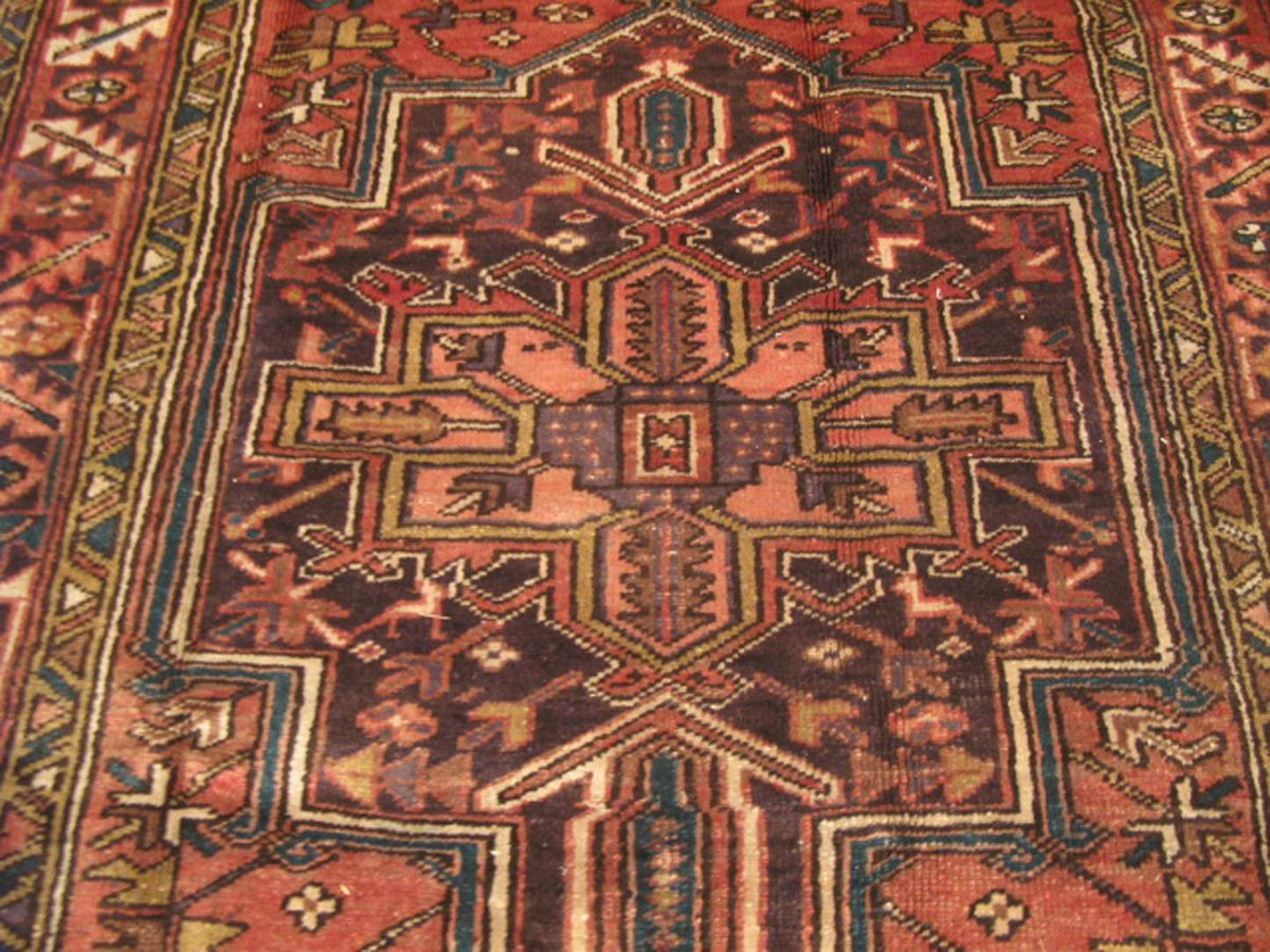 4' 7" x 7' 3" Persian Heriz Rug image 5