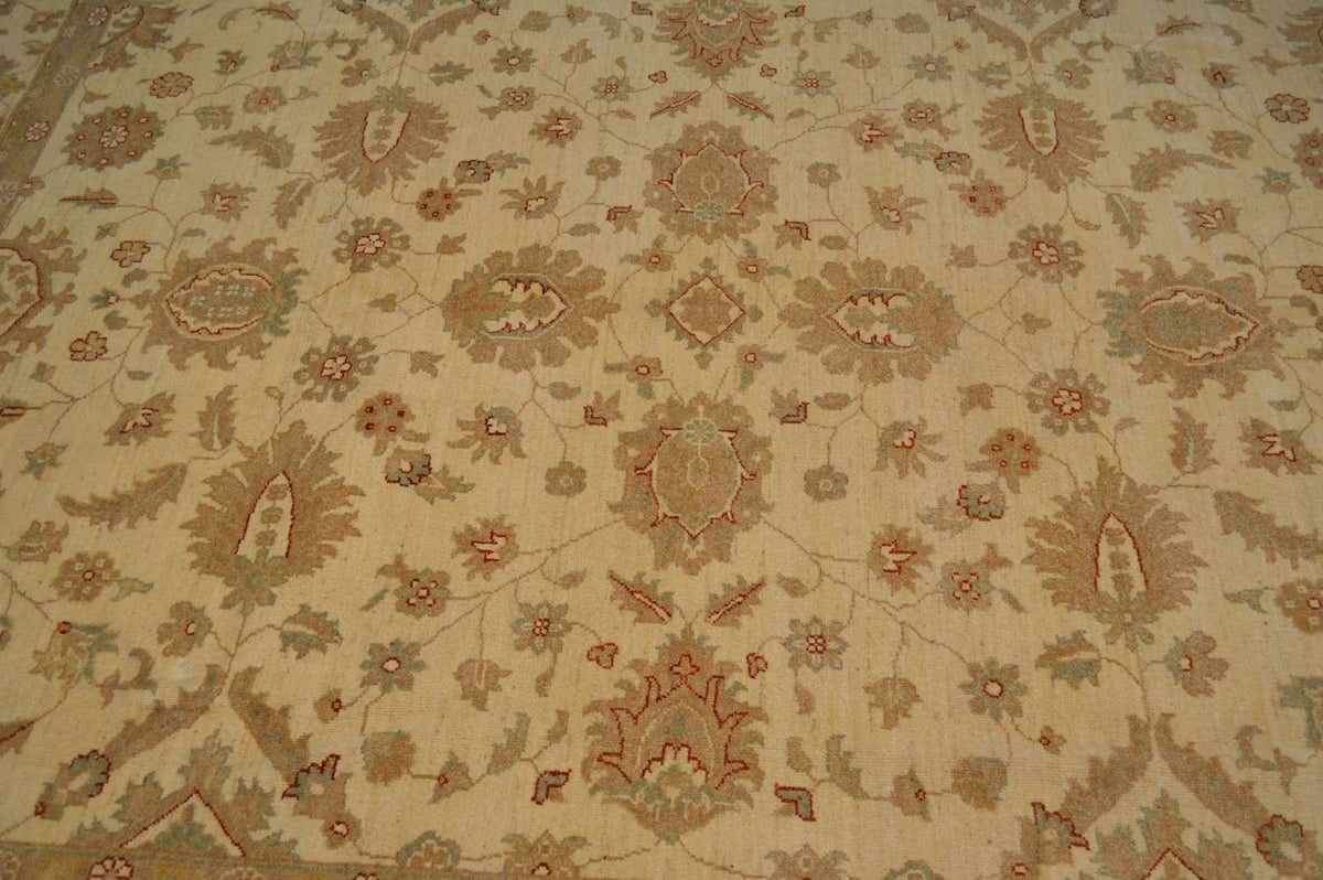 8' 0" x 9' 10" Pakistan Peshawar Rug image 3