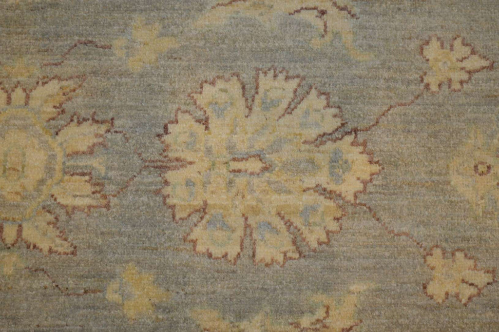 6' 1" x 9' 2" Pakistan Peshawar Rug image 4