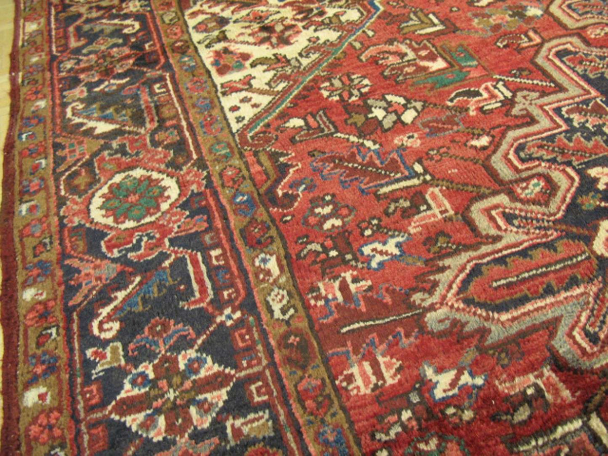 7' 0" x 10' 7" Persian Heriz Rug image 4
