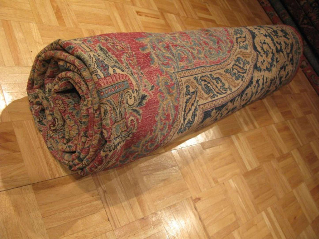 8' 9" x 11' 1" Persian Lavar Rug image 11
