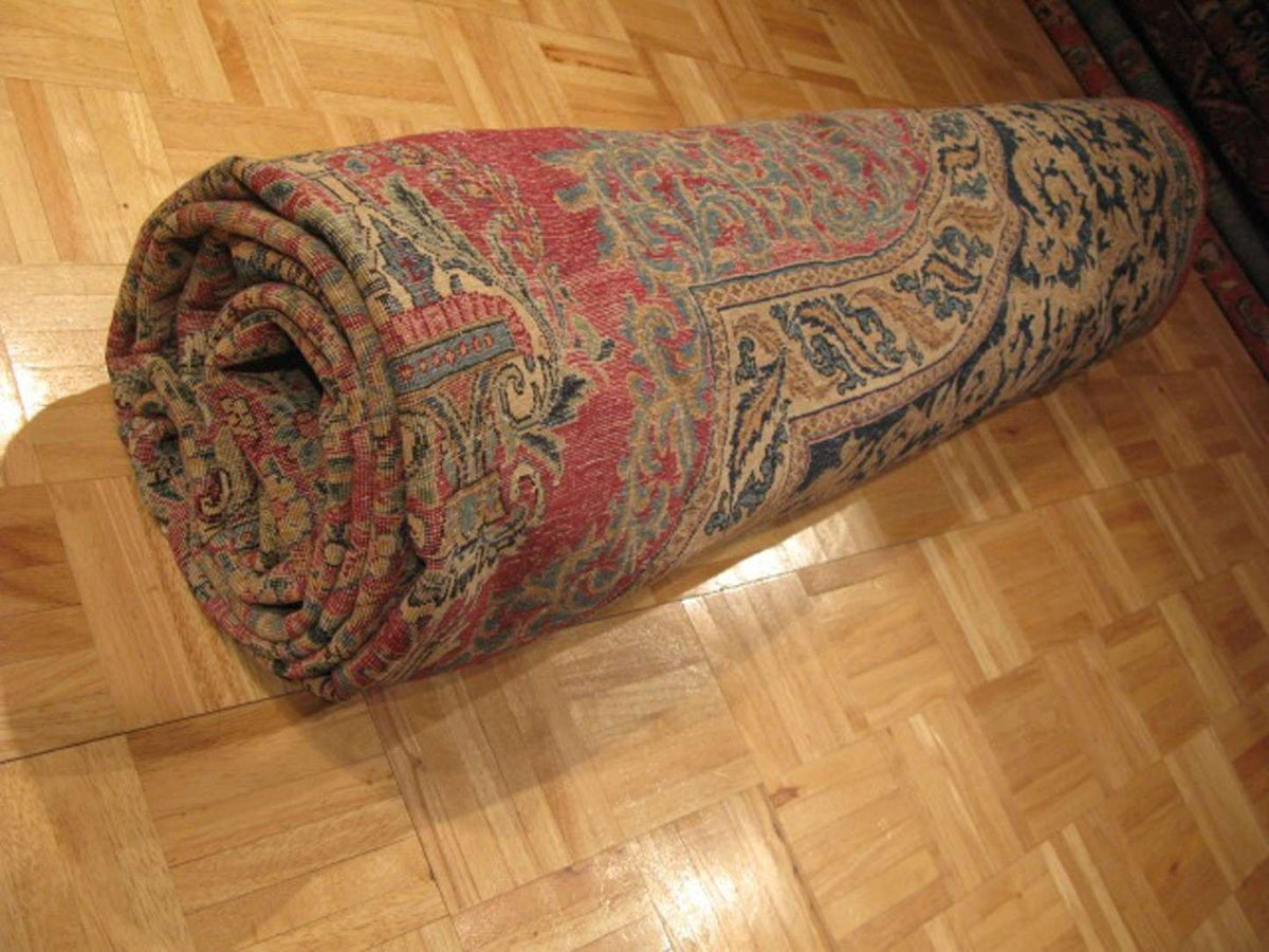 8' 9" x 11' 1" Persian Lavar Rug image 11