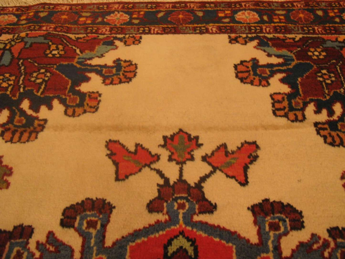 3' 1" x 4' 4" Persian Tafresh Rug image 7