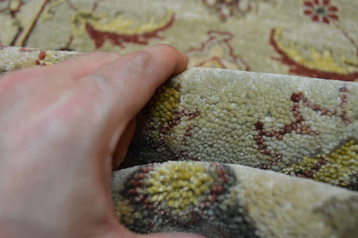 2' 0" x 3' 0" India Peshawar Rug image 1