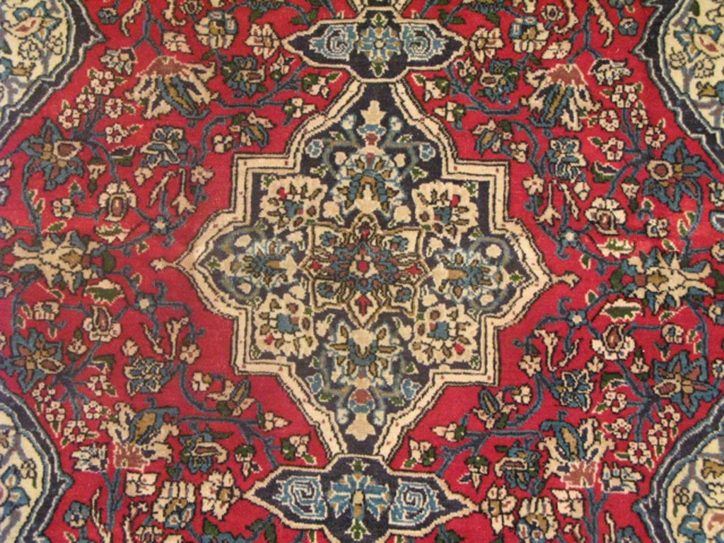 4' 4" x 7' 0" Persian Qum Rug image 4
