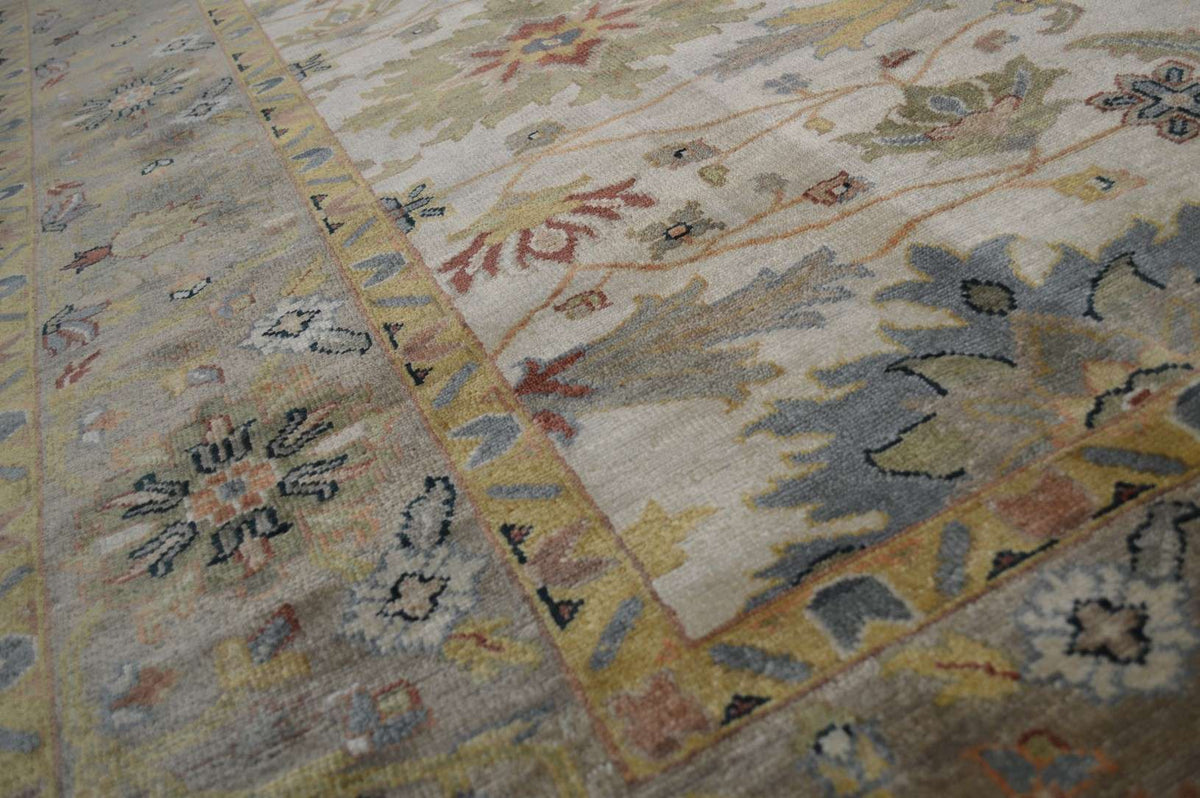 8' 0" x 9' 9" India Mahal Rug image 7