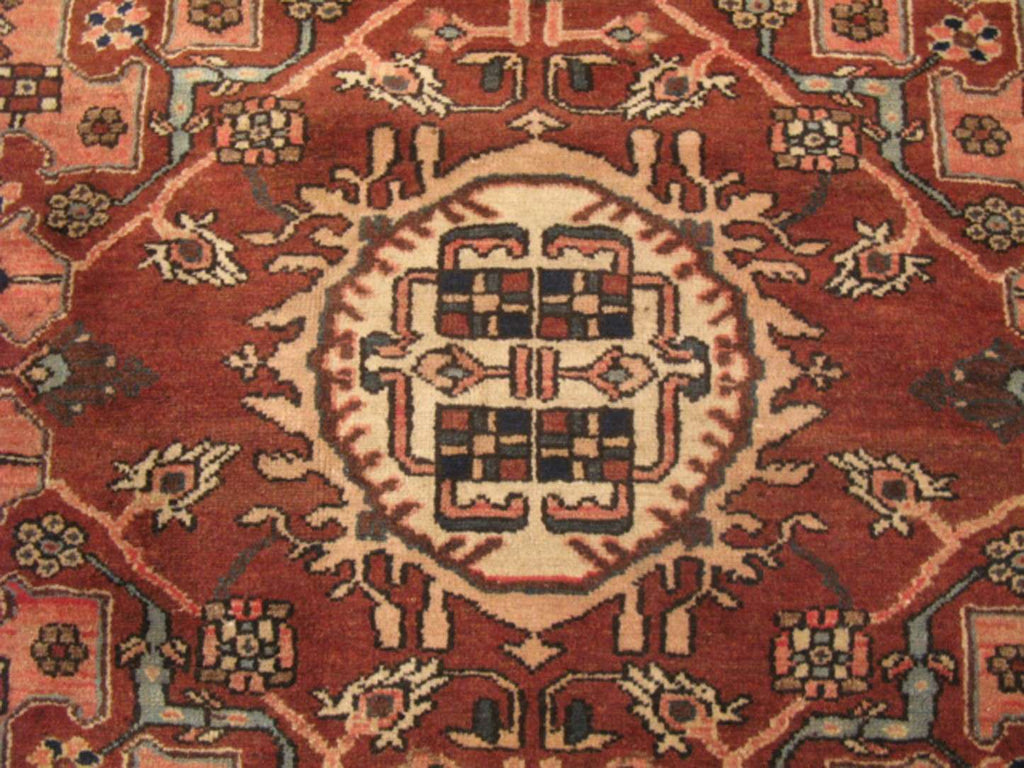 4' 4" x 6' 4" Persian Tafresh Rug image 4