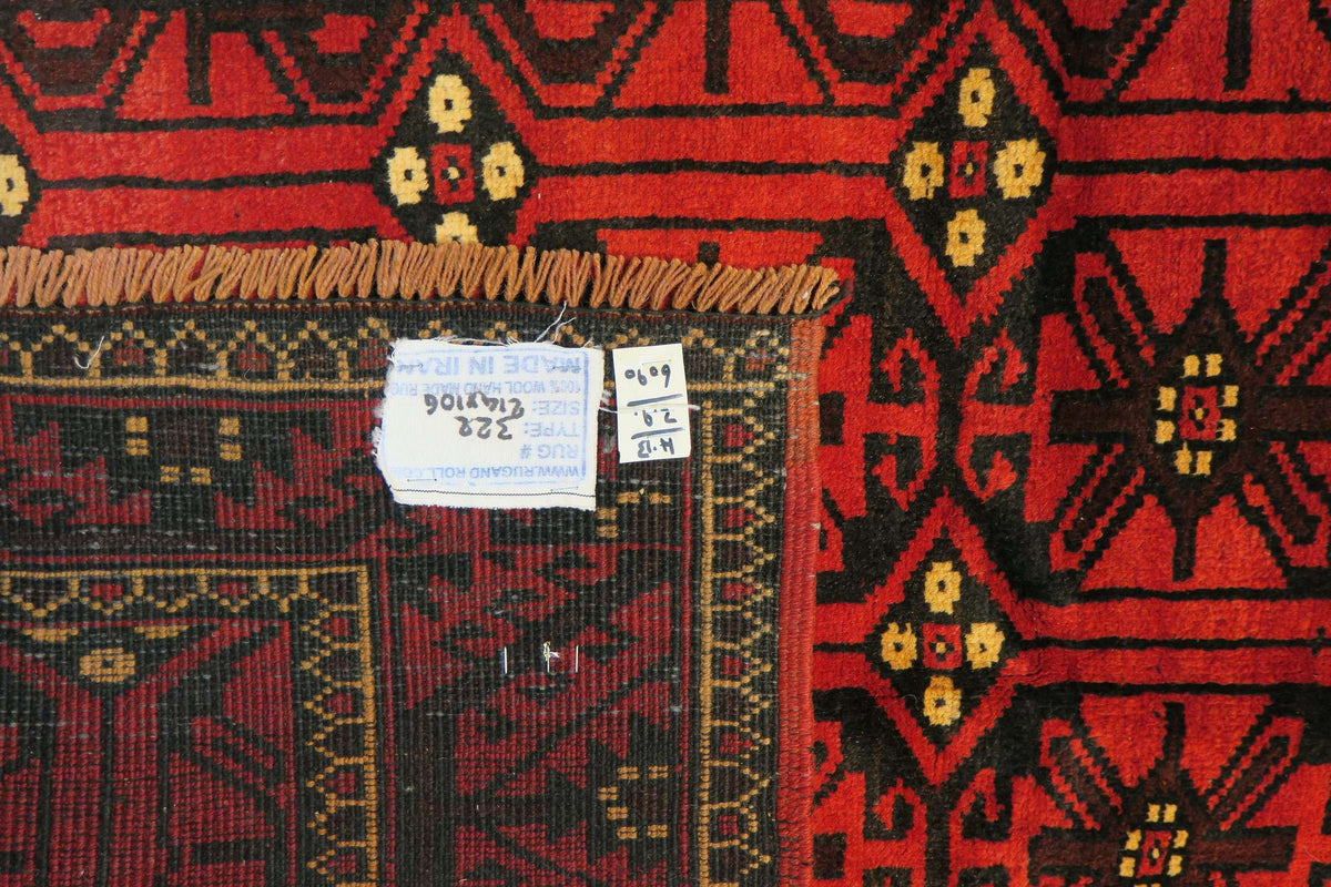 3'5'' x 7'0'' Persian Baluch Rug image 4