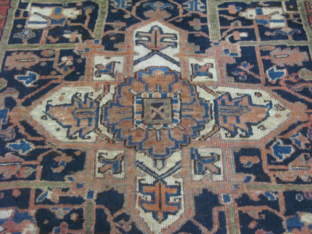 9' 6" x 12' 1" Persian Heriz Rug image 9