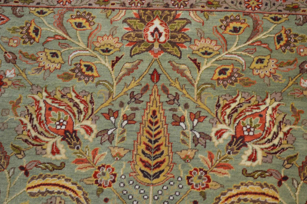 6' 1" x 6' 2" India Agra Square Rug image 9