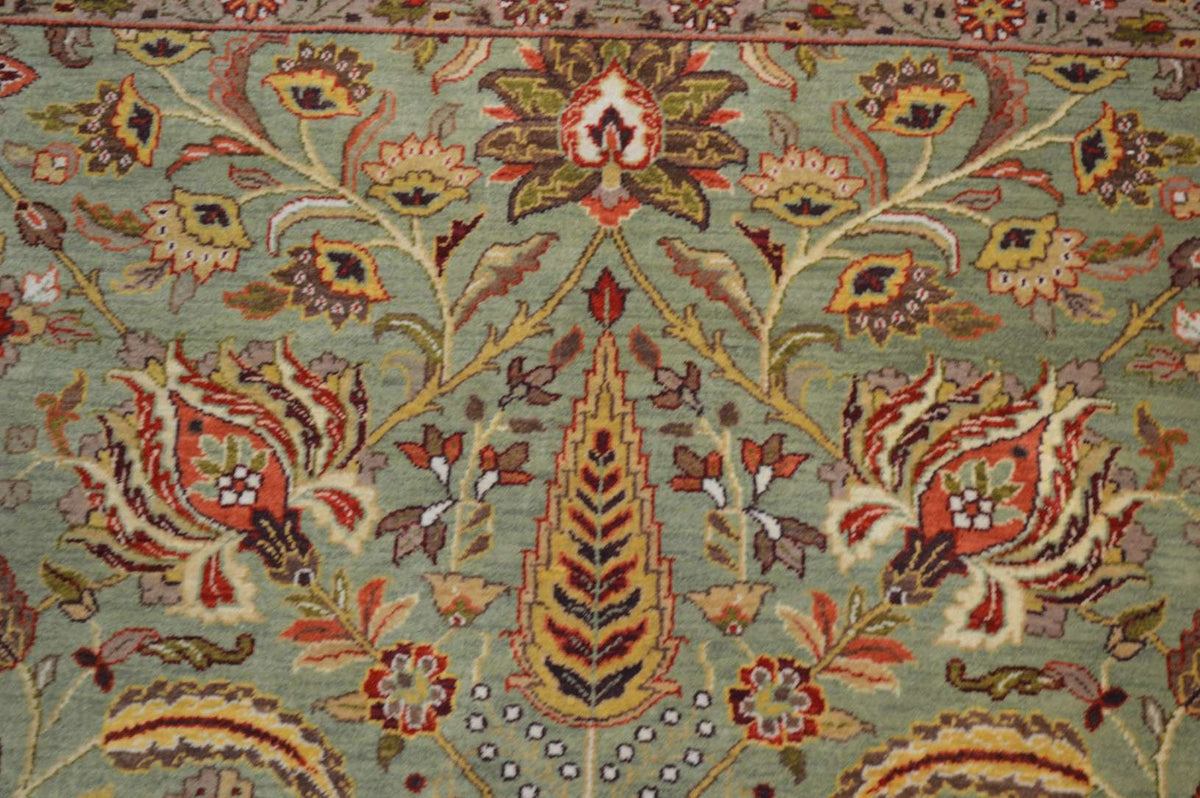 6' 1" x 6' 2" India Agra Square Rug image 9