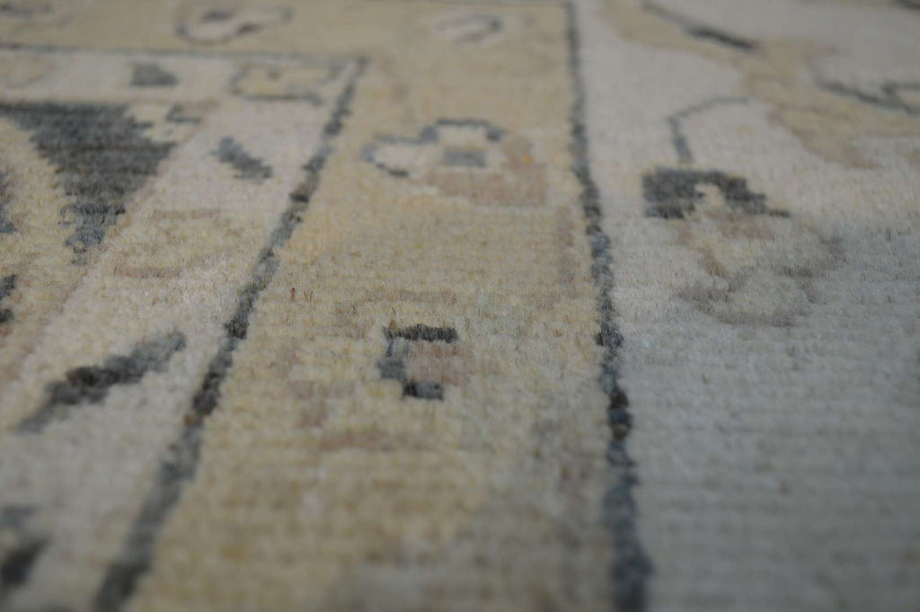 10' 0" x 14' 0" Pakistan Peshawar Rug image 3