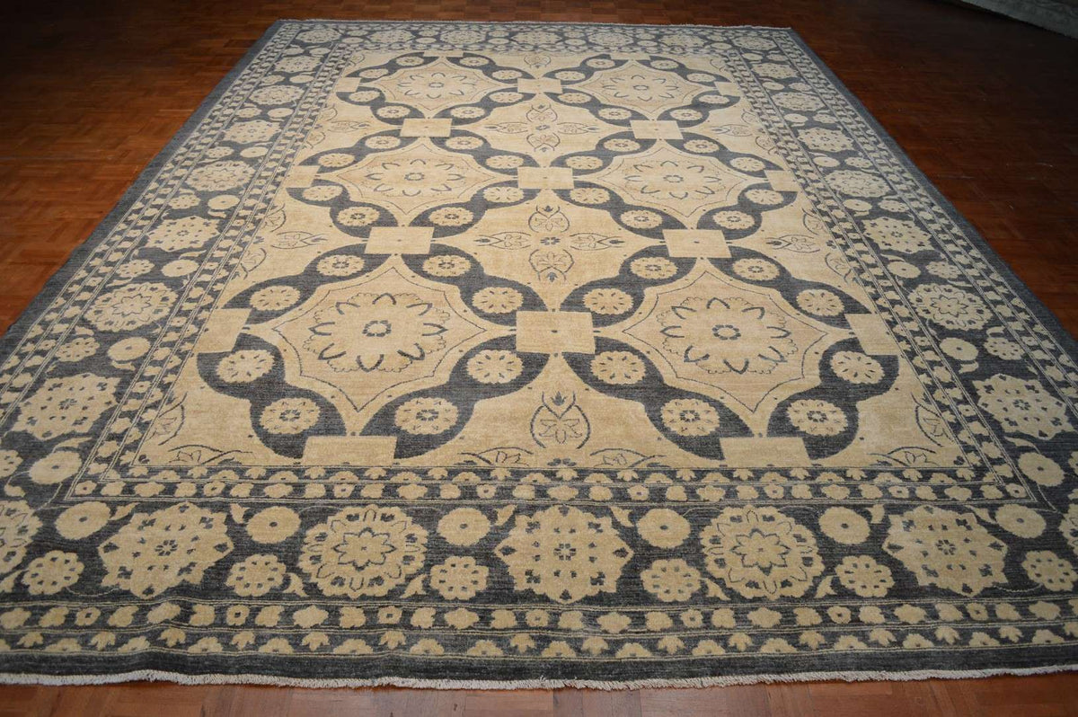 9' 10" x 13' 10" Pakistan Peshawar Rug image 1
