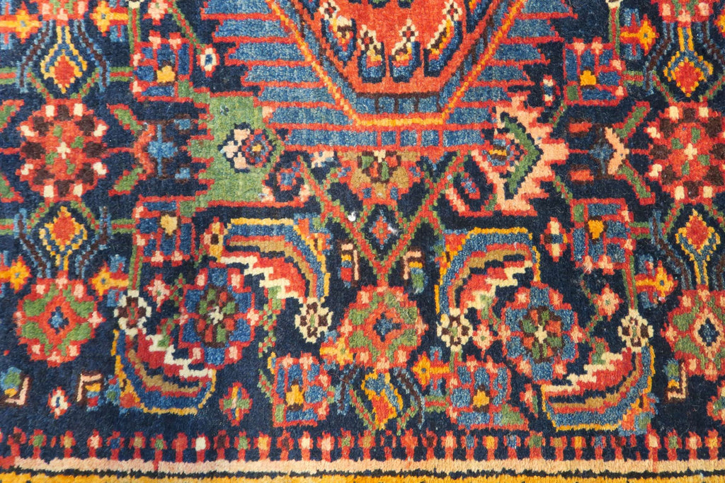 3' 7" x 5' 1" Persian Hamadan Rug image 1