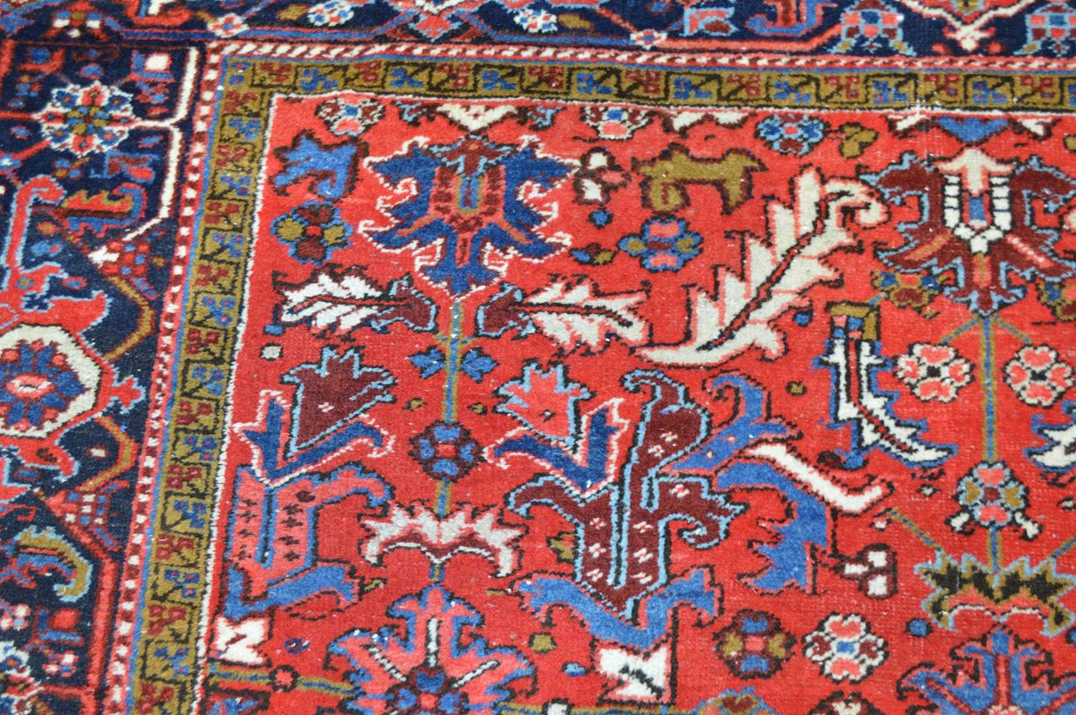 7' 8" x 10' 3" Persian Heriz Rug image 7