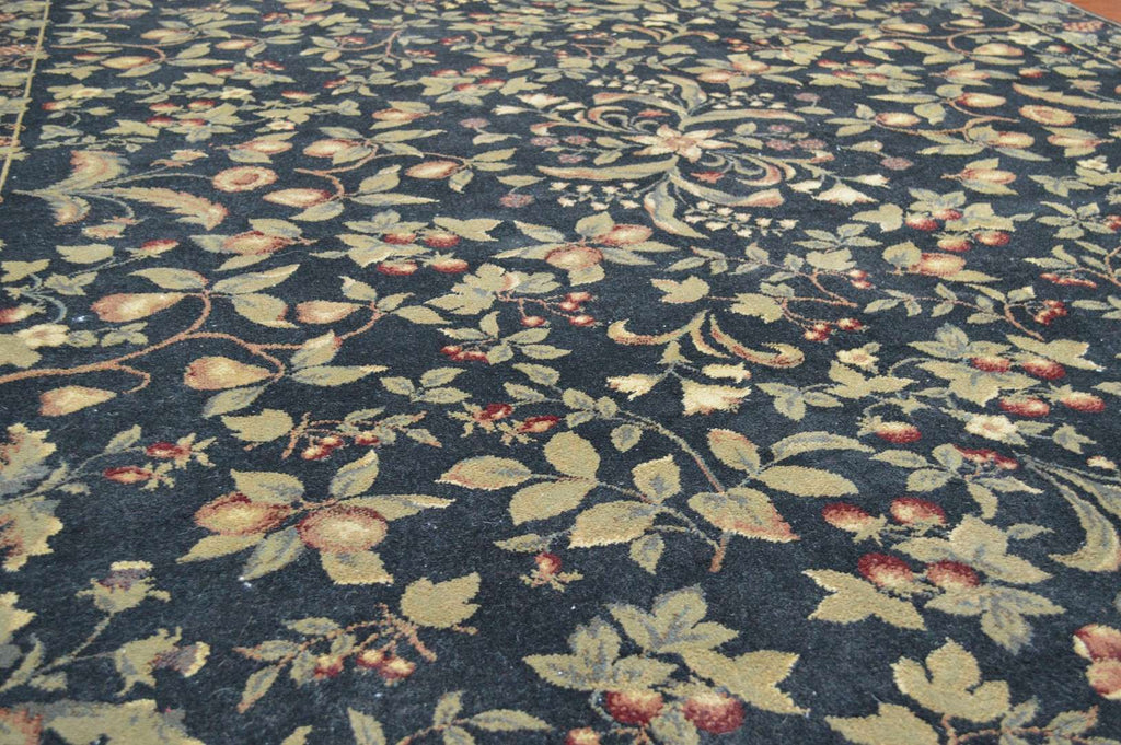 7' 5" x 10' 9" India Contemporary Rug image 4