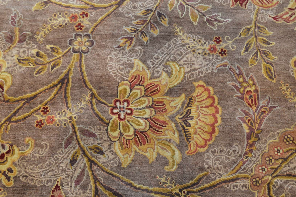 8' 2" x 10' 0" India Sultanabad Rug image 5