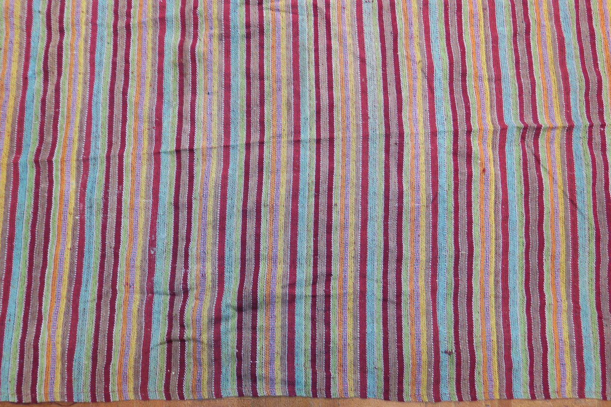 4' 10" x 7' 0" Persian Hamadan Rug image 10