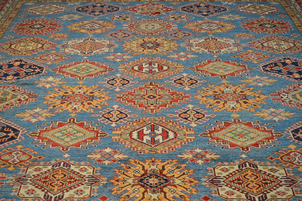 10' 2" x 13' 9" Pakistan Kazak Rug image 9