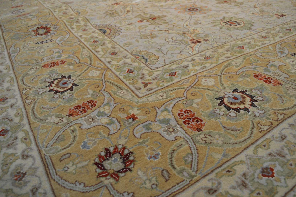 9' 0" x 11' 9" India Agra Rug image 5