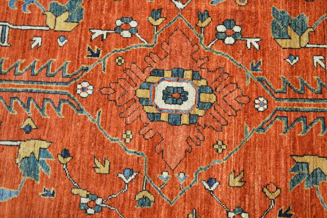 9' 2" x 12' 2" Pakistan Serapi Rug image 5