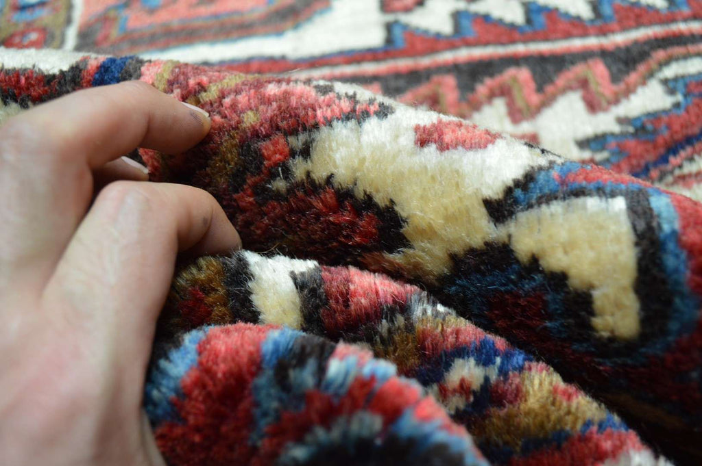 7' 8" x 10' 6" Persian Heriz Rug image 11