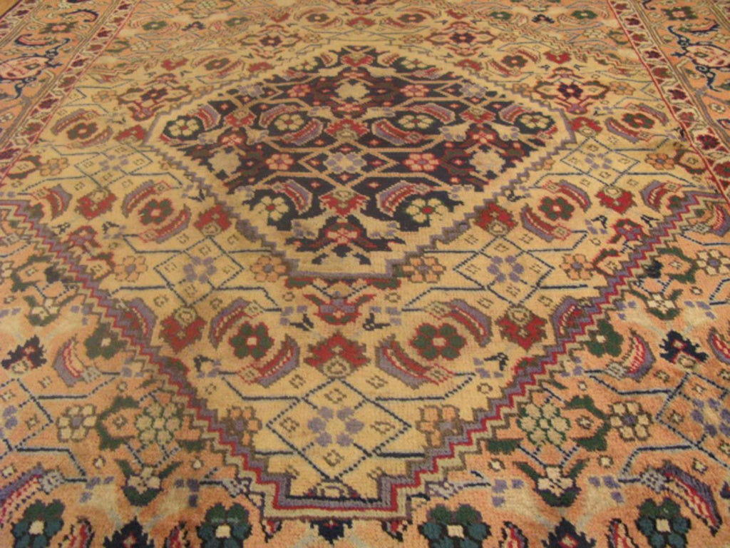 4' 7" x 6' 4" Persian Haji Jalili Rug image 8