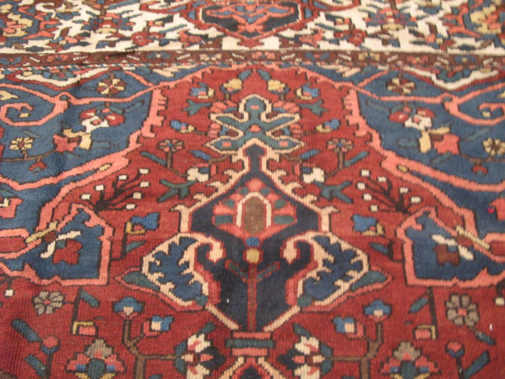 8' 9" x 12' 8" Persian Bakhtiari Rug image 4