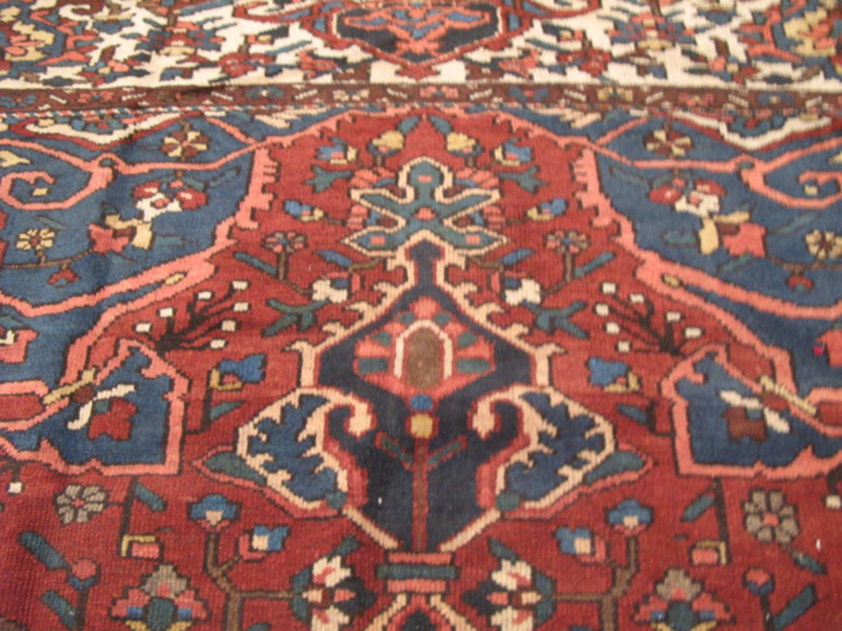 8' 9" x 12' 8" Persian Bakhtiari Rug image 4