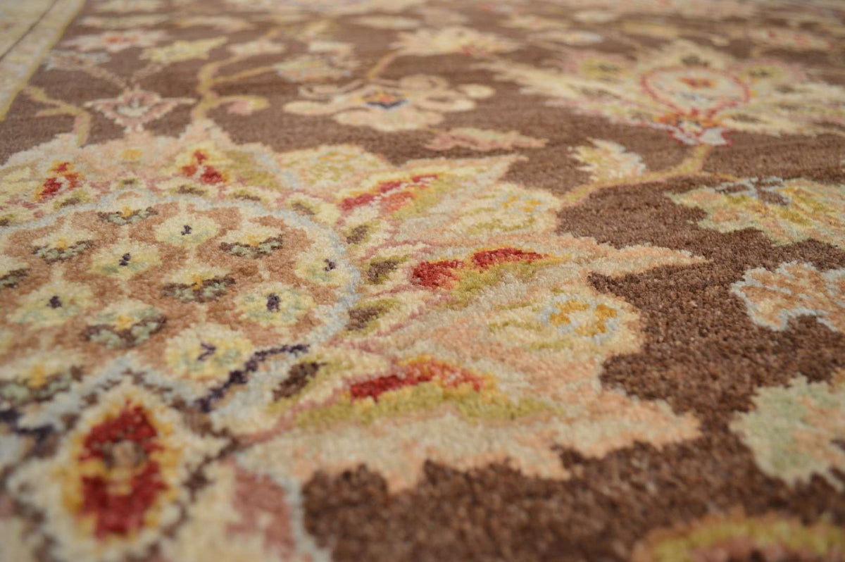 8' 1" x 10' 0" India Sultanabad Rug image 7