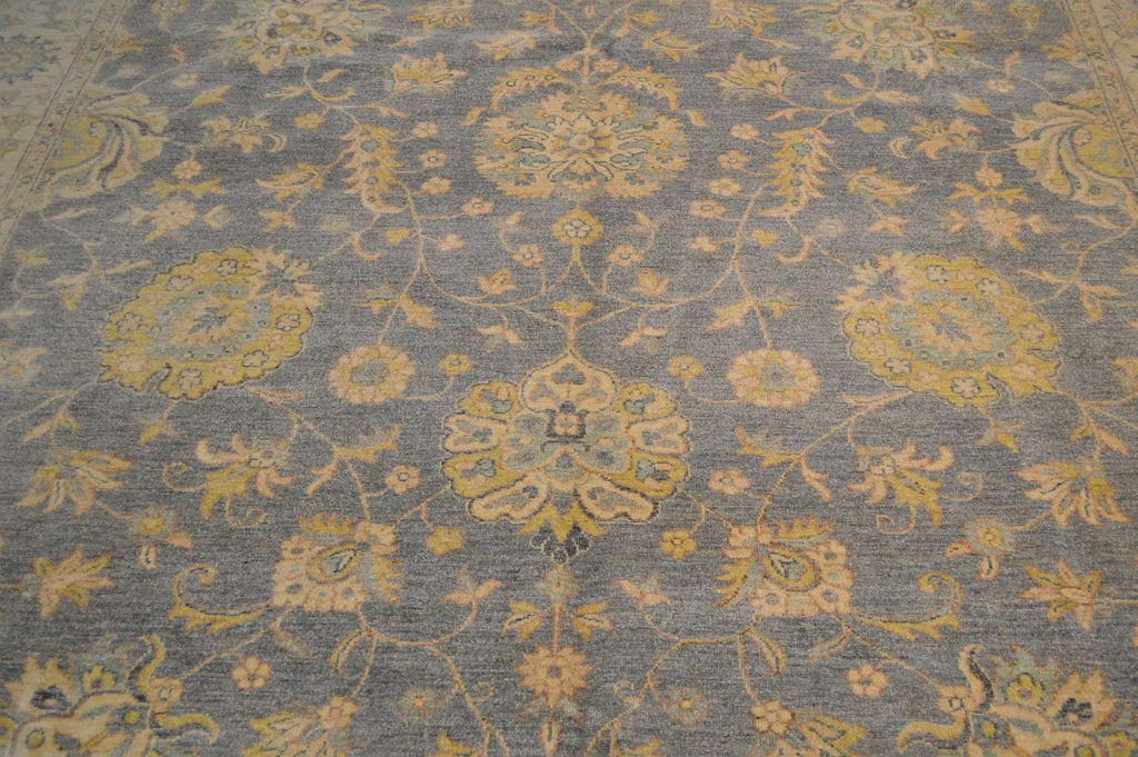 9' 1" x 12' 2" Pakistan Peshawar Rug image 9