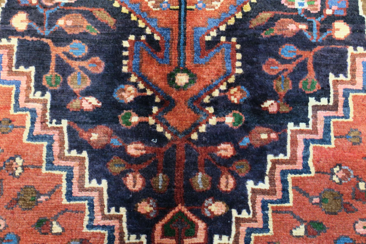 4' 1" x 6' 9" Persian Hamadan Rug image 4