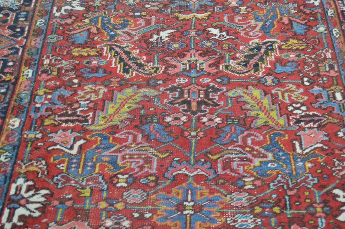6' 7" x 9' 5" Persian Heriz Rug image 6