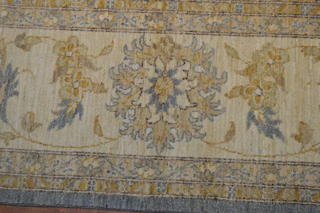 9' 2" x 12' 5" Pakistan Oushak Rug image 8