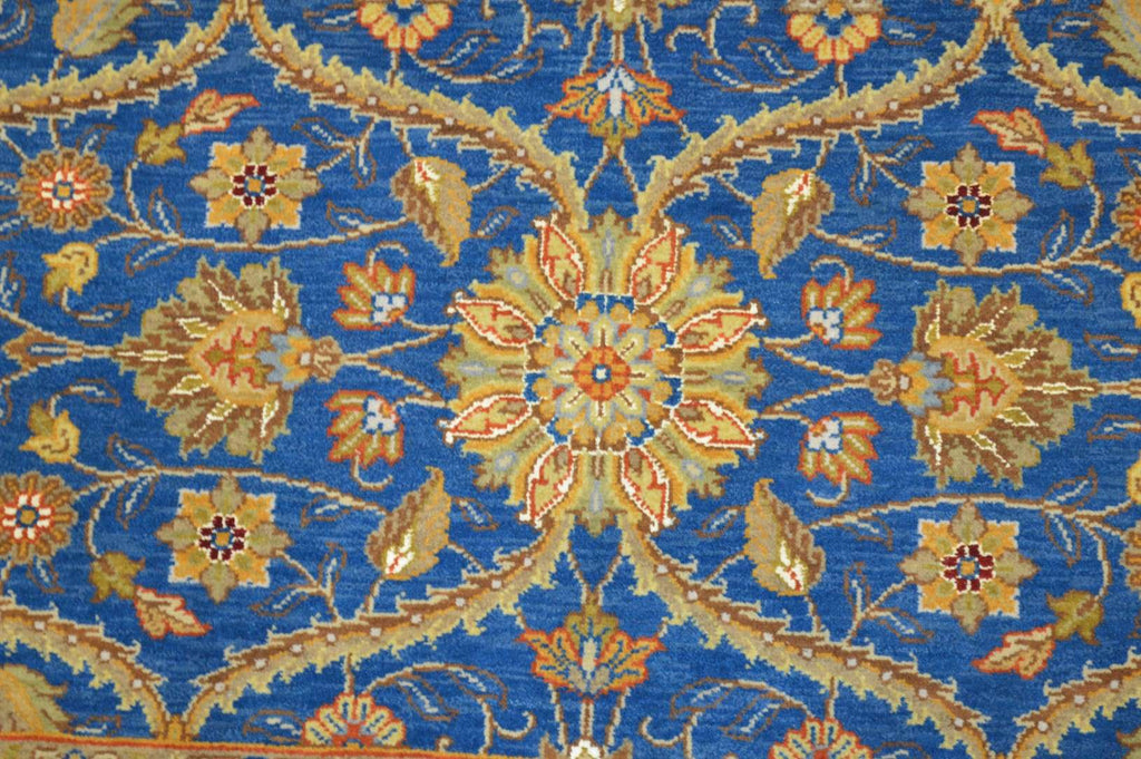 4' 2" x 4' 9" India Agra Rug image 6
