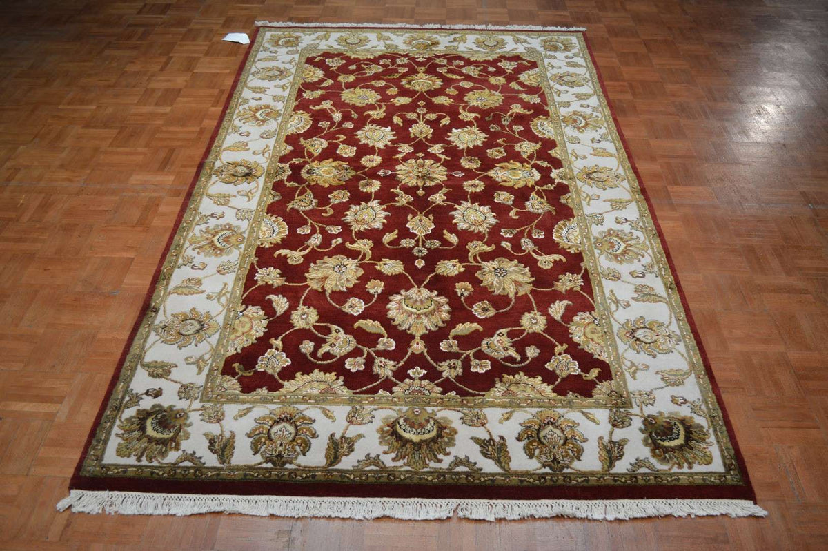 5' 1" x 8' 2" India Jaipur Rug image 1