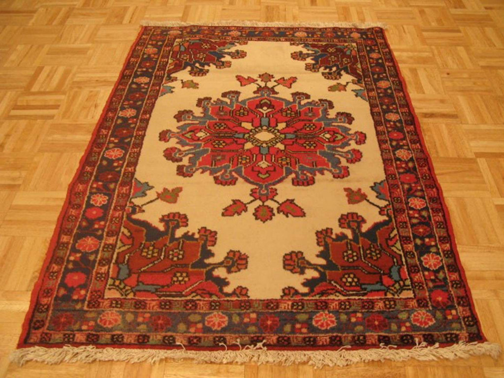 3' 1" x 4' 4" Persian Tafresh Rug image 1