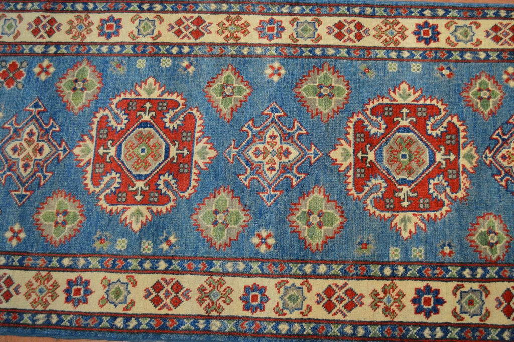 2' 8" x 9' 7" Pakistan Kazak Runner image 4