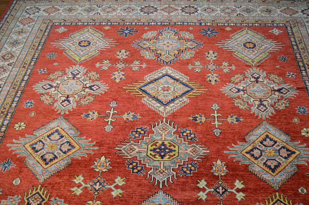 9' 0" x 12' 3" Pakistan Kazak Rug image 6