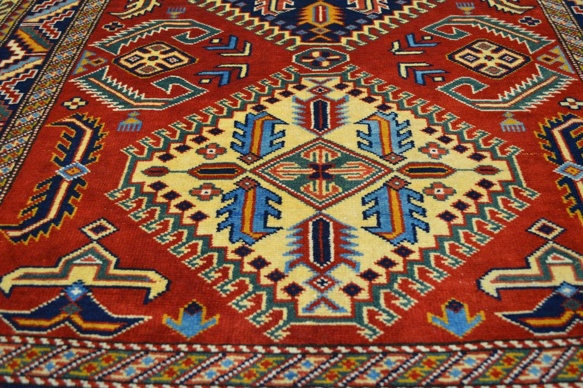3' 6" x 5' 2" Pakistan Shirvan Rug image 5