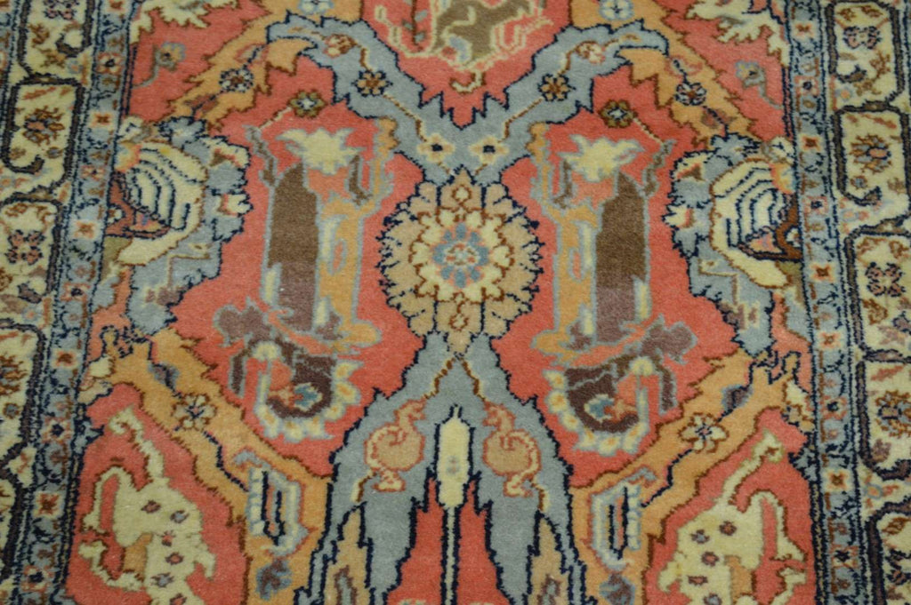 3' 0" x 5' 2" India Tabriz Rug image 9