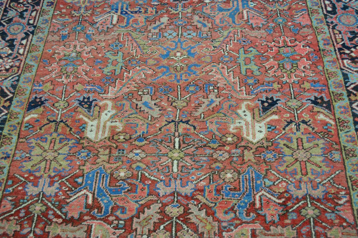 7' 3" x 10' 3" Persian Heriz Rug image 3