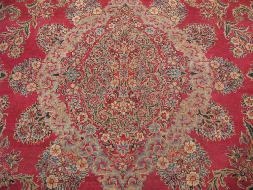 8' 9" x 11' 1" Persian Lavar Rug image 4